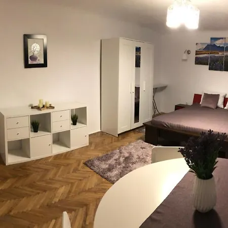 Guest Apartament Апартаменти *